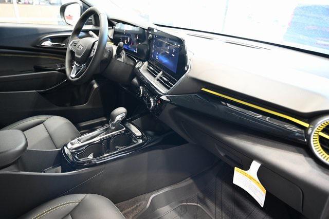 new 2025 Chevrolet Trax car, priced at $25,495