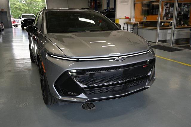 new 2025 Chevrolet Equinox EV car, priced at $37,515