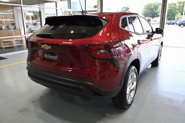 new 2025 Chevrolet Trax car, priced at $23,550