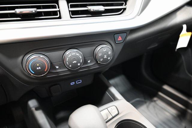 new 2025 Chevrolet Trax car, priced at $23,550