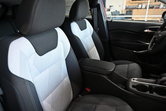 new 2025 Chevrolet Trax car, priced at $23,550