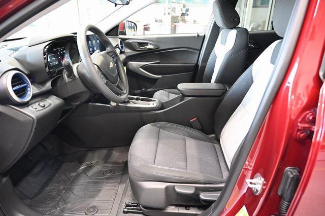 new 2025 Chevrolet Trax car, priced at $23,550