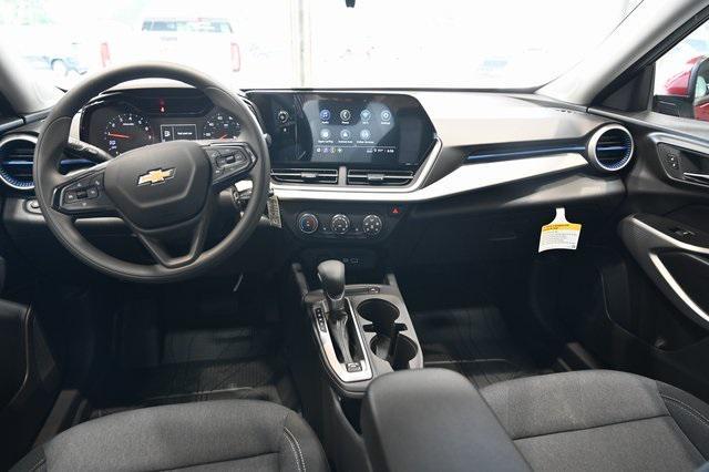new 2025 Chevrolet Trax car, priced at $23,550