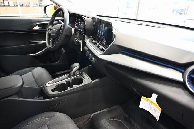 new 2025 Chevrolet Trax car, priced at $23,550