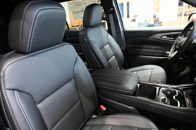 new 2026 Chevrolet Traverse car, priced at $47,485