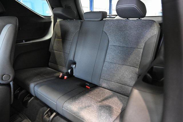 new 2025 Chevrolet Traverse car, priced at $43,660