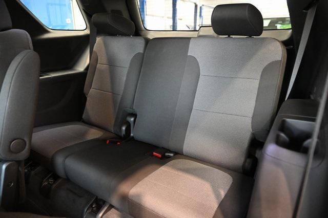 used 2022 Chevrolet Traverse car, priced at $32,300
