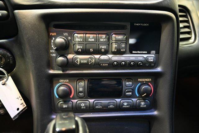 used 2000 Chevrolet Corvette car, priced at $13,900