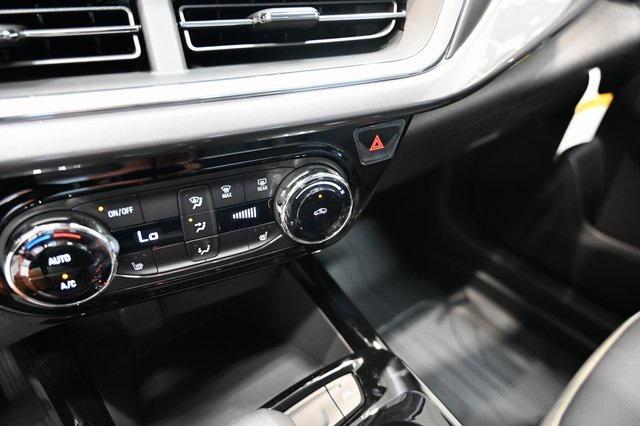 new 2025 Chevrolet Trax car, priced at $26,295