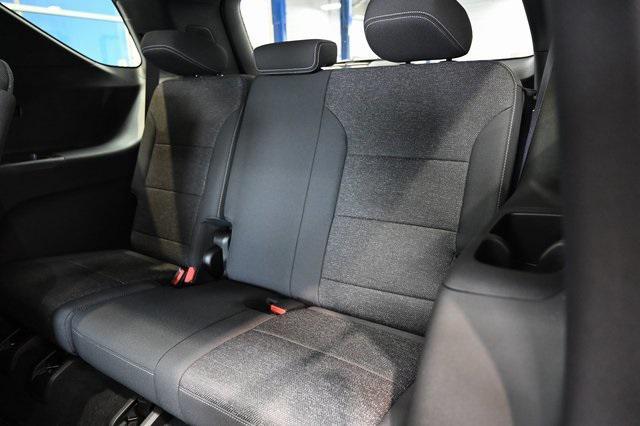new 2025 Chevrolet Traverse car, priced at $43,660