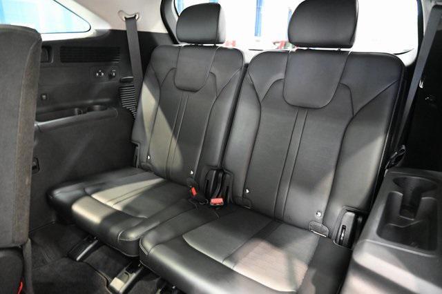 used 2024 Kia Sorento car, priced at $33,900