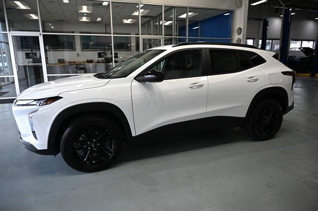 new 2025 Chevrolet Trax car, priced at $25,395