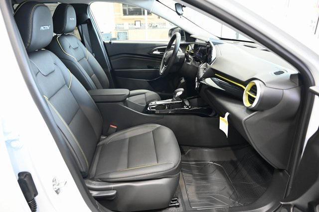 new 2025 Chevrolet Trax car, priced at $25,395