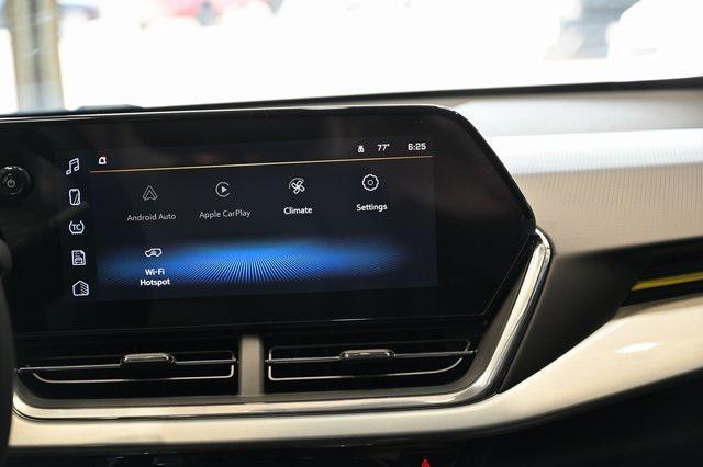 new 2025 Chevrolet Trax car, priced at $25,750