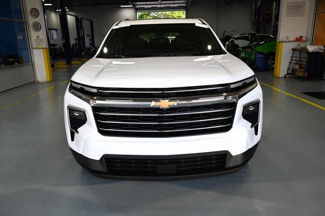 new 2025 Chevrolet Traverse car, priced at $45,560