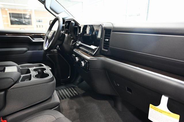 new 2025 GMC Sierra 1500 car, priced at $47,090
