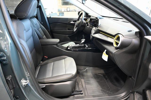 new 2025 Chevrolet Trax car, priced at $24,750