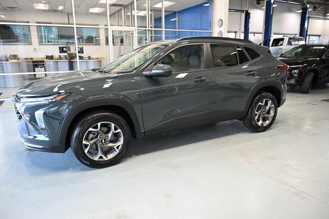 new 2025 Chevrolet Trax car, priced at $24,750
