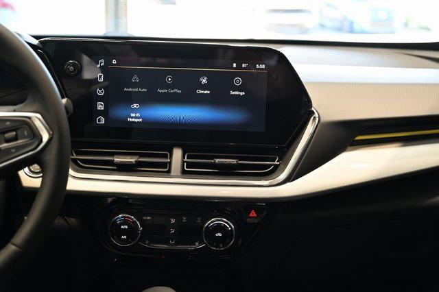 new 2025 Chevrolet Trax car, priced at $24,750