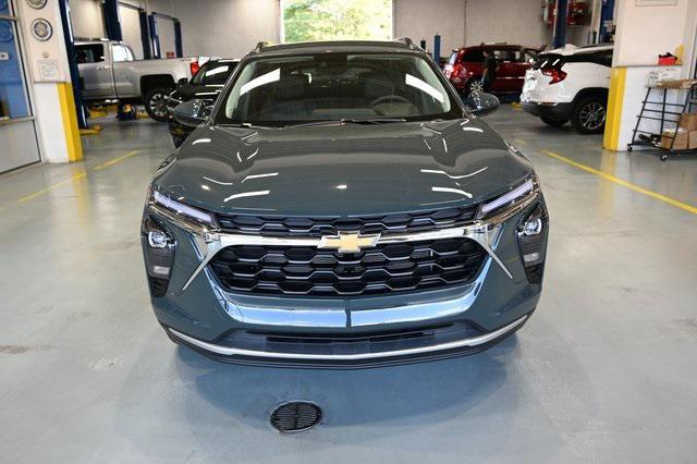 new 2025 Chevrolet Trax car, priced at $24,750