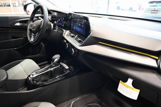 new 2025 Chevrolet Trax car, priced at $24,750