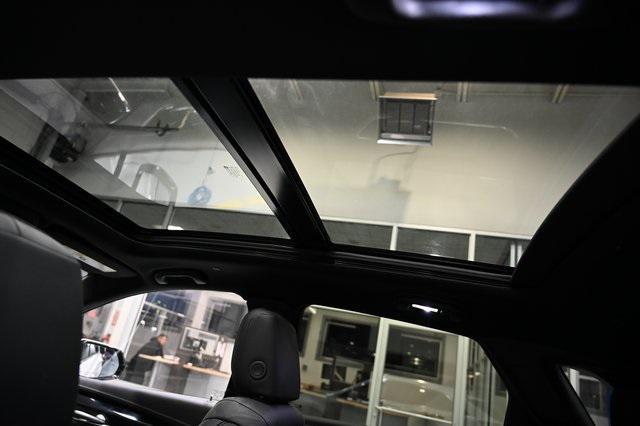 used 2025 Cadillac XT5 car, priced at $46,900