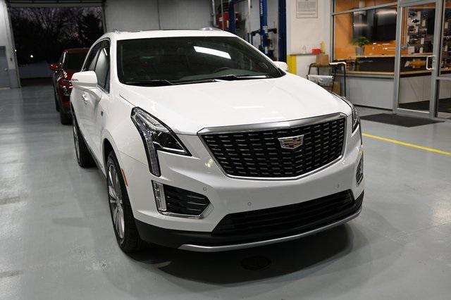 used 2025 Cadillac XT5 car, priced at $46,900