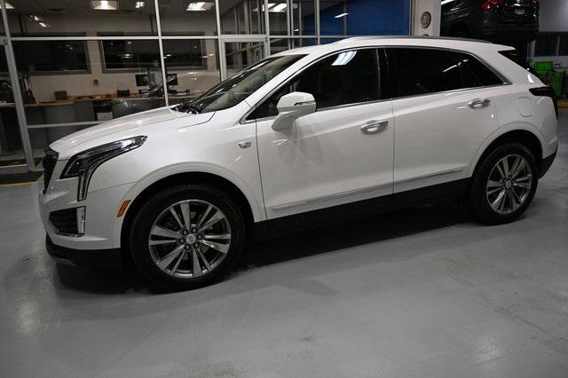 used 2025 Cadillac XT5 car, priced at $46,900