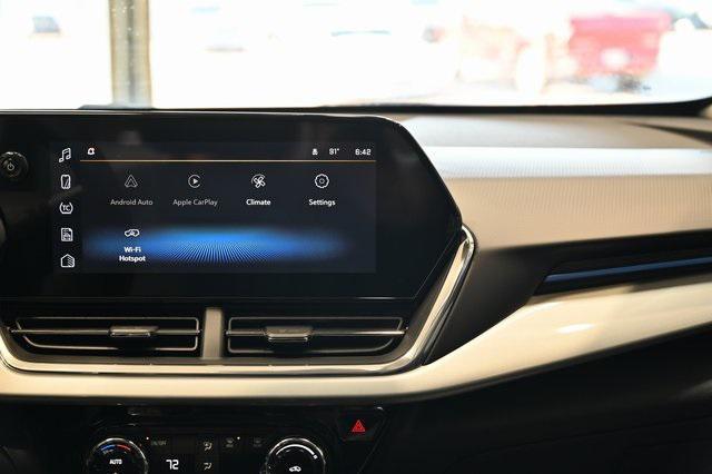 new 2025 Chevrolet Trax car, priced at $24,750