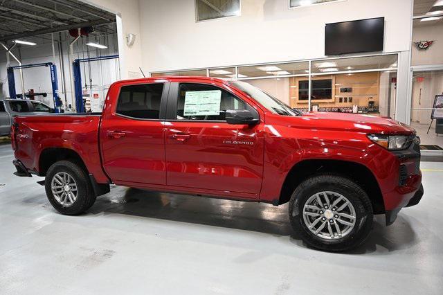 new 2024 Chevrolet Colorado car, priced at $40,995