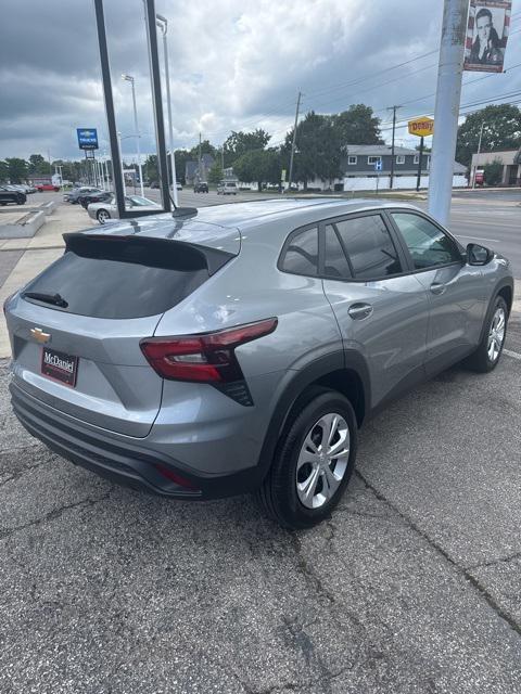 new 2025 Chevrolet Trax car, priced at $21,895
