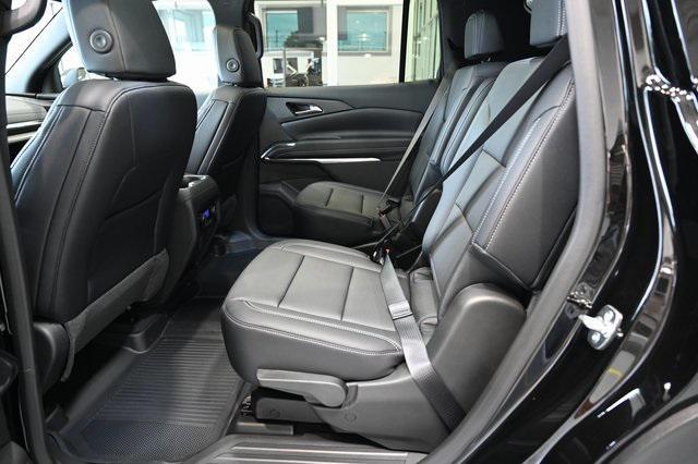 new 2025 Chevrolet Traverse car, priced at $43,960