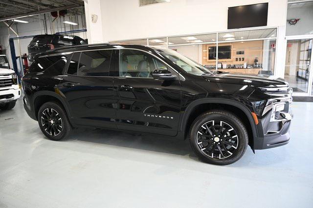 new 2025 Chevrolet Traverse car, priced at $43,960