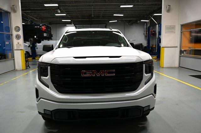 new 2025 GMC Sierra 1500 car, priced at $51,395