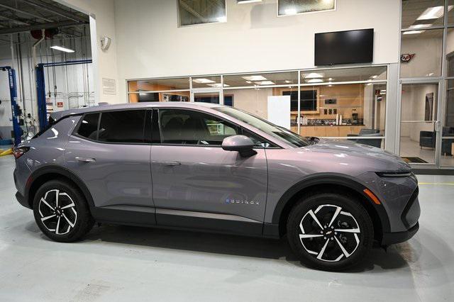 new 2025 Chevrolet Equinox car, priced at $35,290