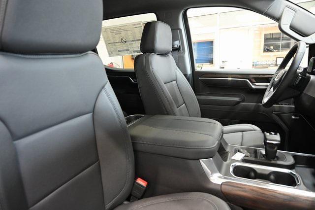 new 2025 GMC Sierra 1500 car, priced at $57,420