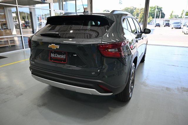 new 2025 Chevrolet Trax car, priced at $23,095