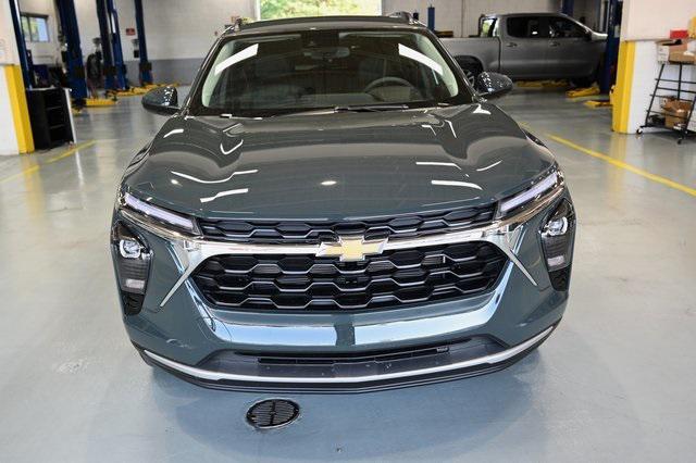 new 2025 Chevrolet Trax car, priced at $23,095