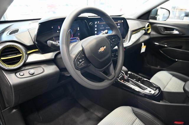 new 2025 Chevrolet Trax car, priced at $23,095