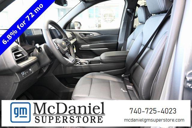 new 2025 Chevrolet Traverse car, priced at $42,995