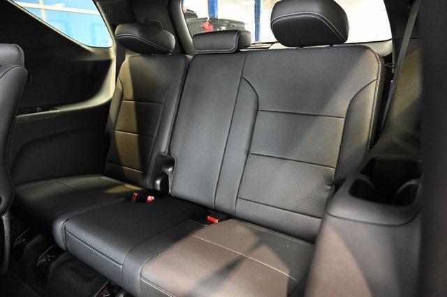 new 2025 Chevrolet Traverse car, priced at $43,195