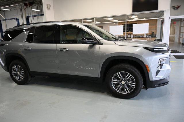 new 2025 Chevrolet Traverse car, priced at $43,195