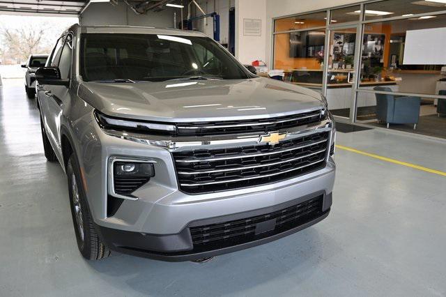 new 2025 Chevrolet Traverse car, priced at $43,195