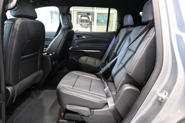 new 2025 Chevrolet Traverse car, priced at $43,195