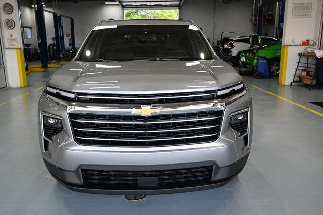 new 2025 Chevrolet Traverse car, priced at $43,695