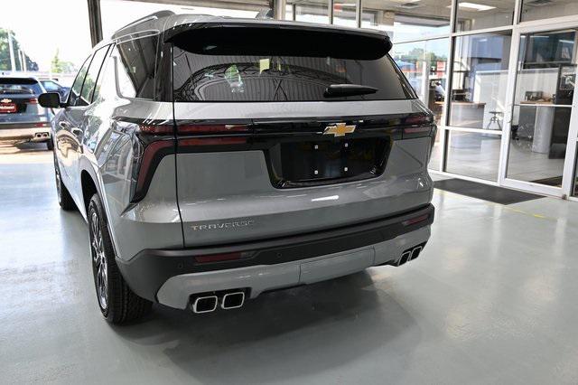 new 2025 Chevrolet Traverse car, priced at $43,695