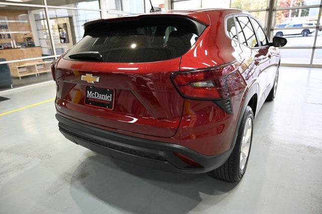 used 2024 Chevrolet Trax car, priced at $20,900