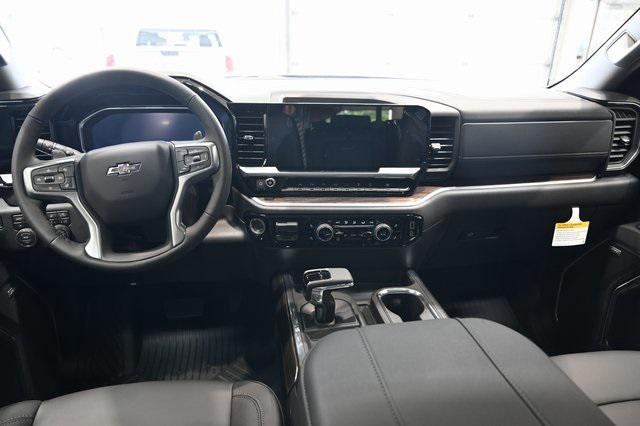 new 2025 Chevrolet Silverado 1500 car, priced at $55,995