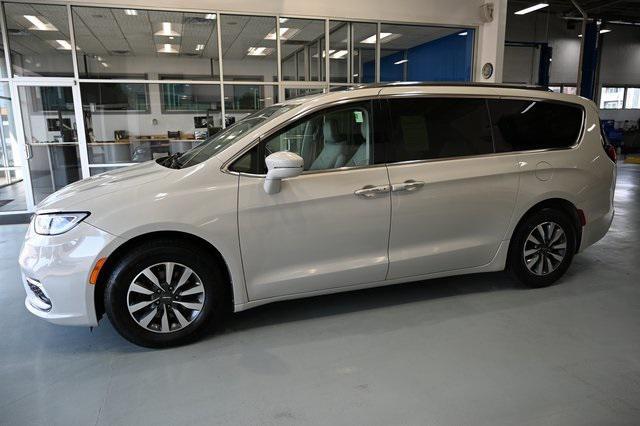used 2021 Chrysler Pacifica car, priced at $22,900