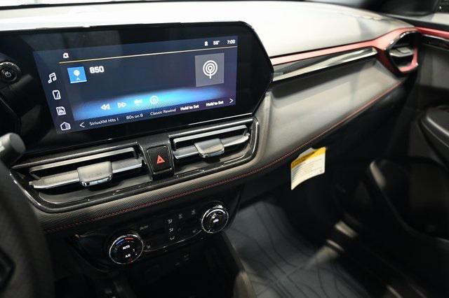 new 2025 Chevrolet TrailBlazer car, priced at $32,395